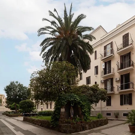 Guesthost - Termini Lovely Flat Appartement Rome