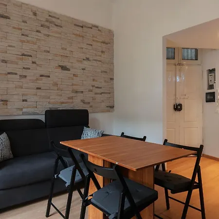 Guesthost - Termini Lovely Flat 罗马