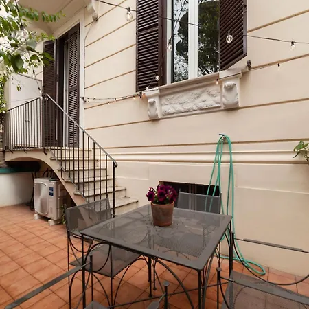 公寓 Guesthost - Termini Lovely Flat *